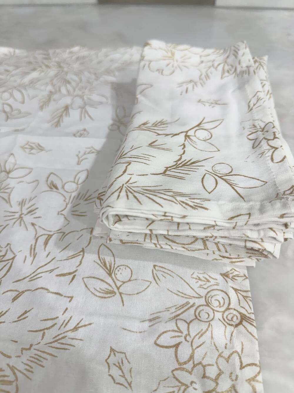 April Cornell Poinsettia Napkins